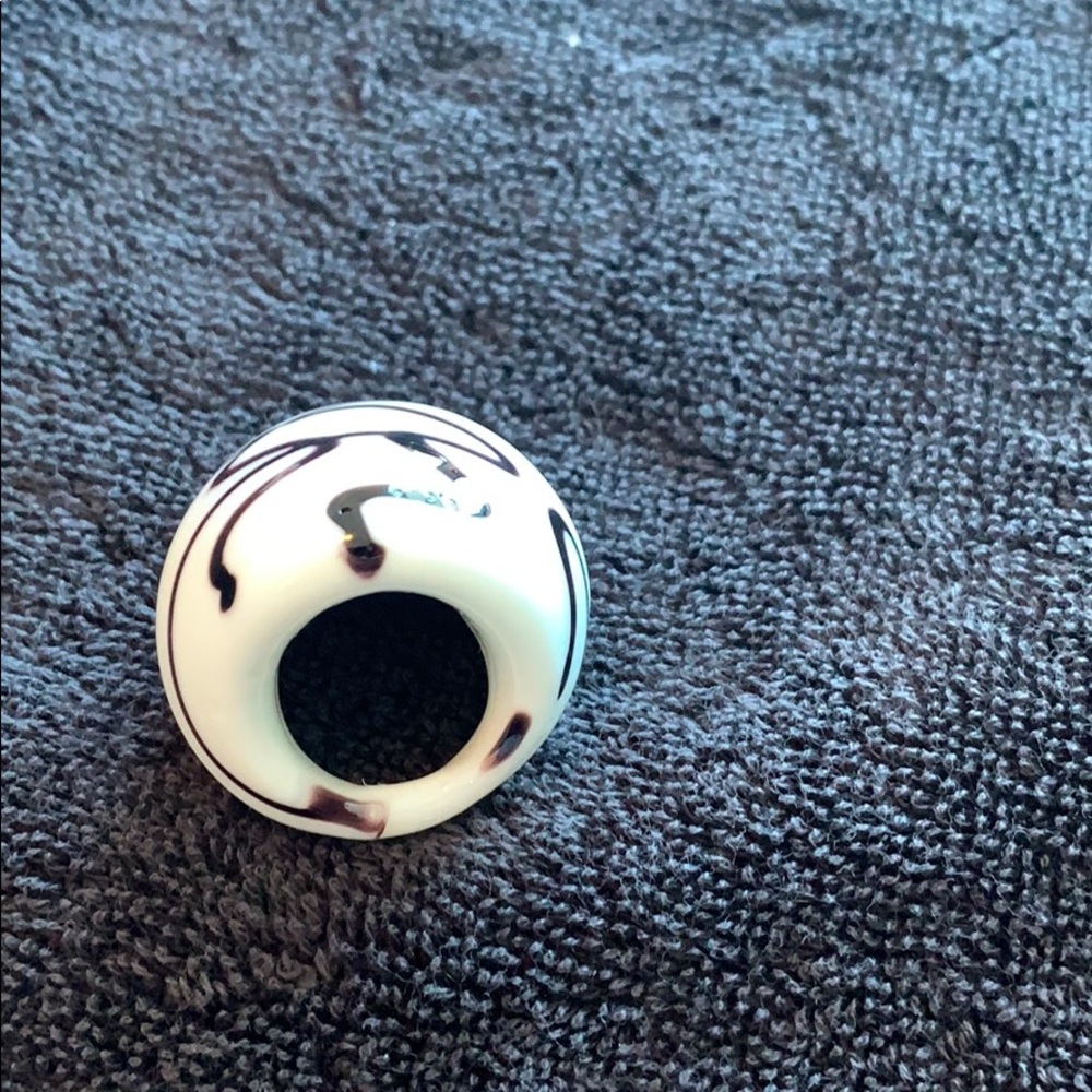 Glass Ring - Picture 2 of 3
